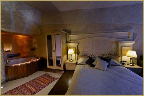 Kapadokya'da en iyi balayı magara otelinin Venus odası sizleri bekliyor.
